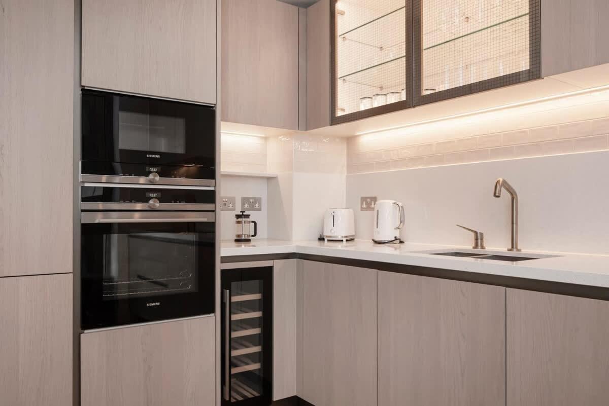 Apartment Lux And Large 2 Bed Battersea Power Station London