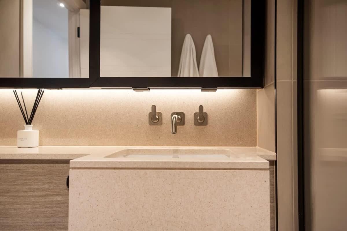 Lux And Large 2 Bed Battersea Power Station Apartment *
