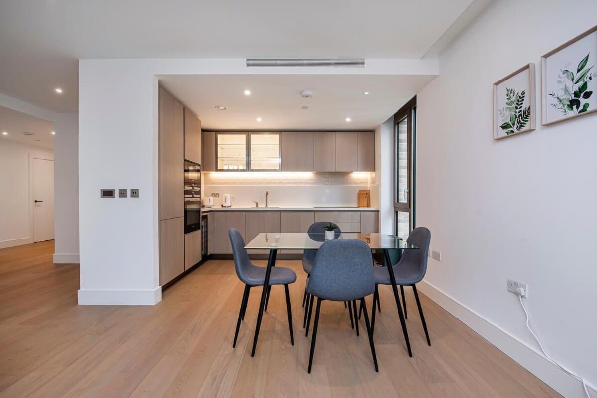 Apartment Lux And Large 2 Bed Battersea Power Station